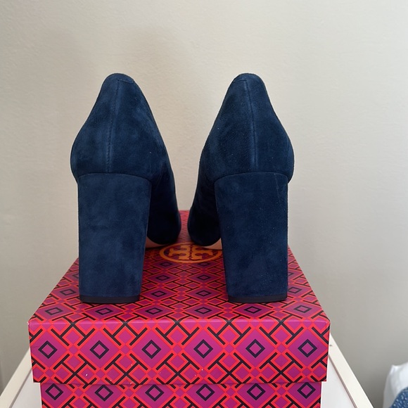 EUC Tory Burch Elizabeth 85mm Round-Toe Pump - Royal Navy Suede (Size 10) - Picture 4 of 12